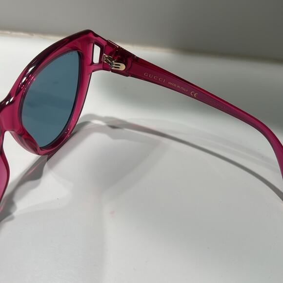 Gucci 56mm Cat Eye Sunglasses Red with blue lenses - Picture 6 of 8